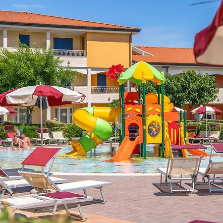 Ai Pini-residence アパート ドゥナ・ヴェルデ